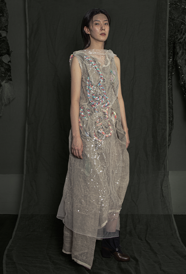 LOOK 4