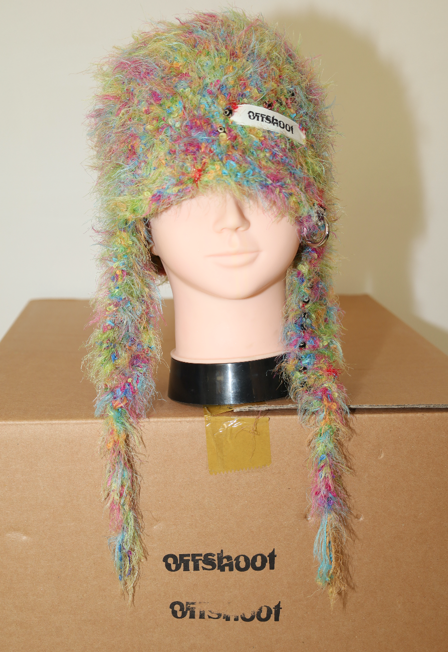 OFFSHOOT Hand-Knit Bonnet 천주옥 모자